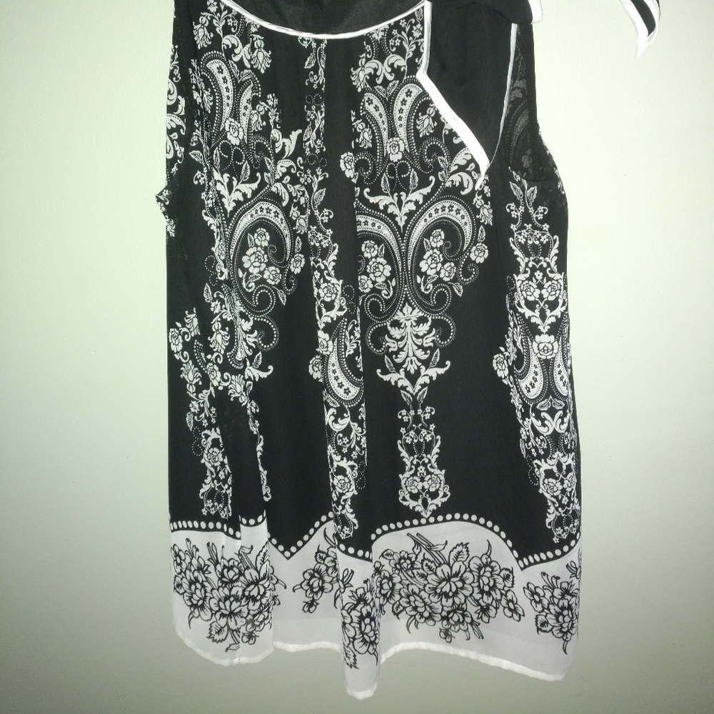 Tank top - Picture 2 of 3